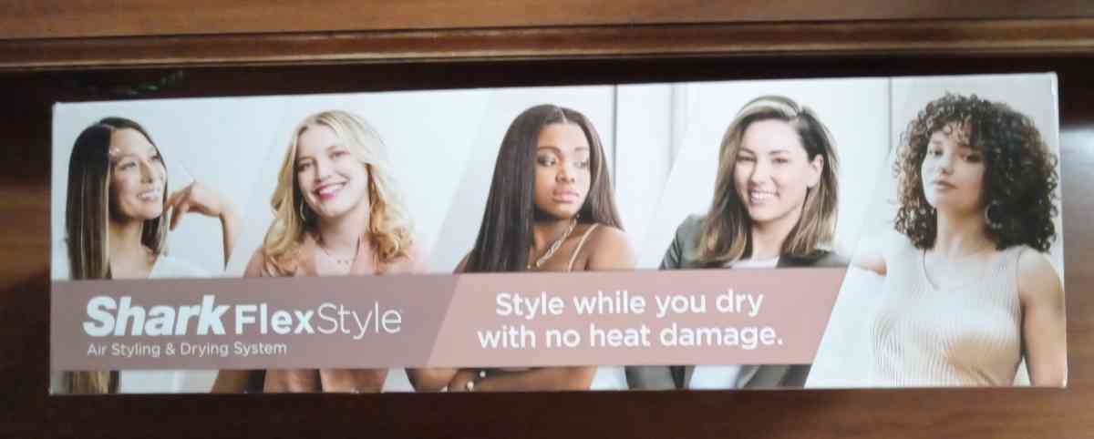 Shark Flex Style - Denver, Colorado - FleaMarketBay