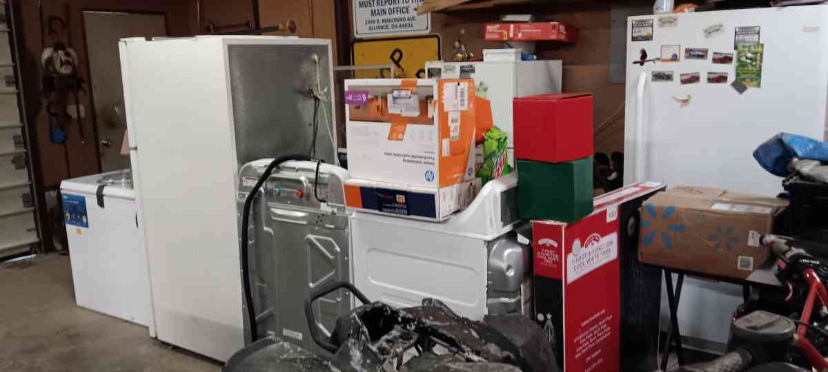 everything - East Rochester, Ohio - FleaMarketBay