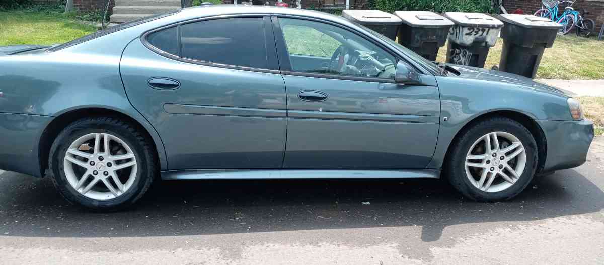 06 Pontiac Grand Prix Gt - Detroit, Michigan