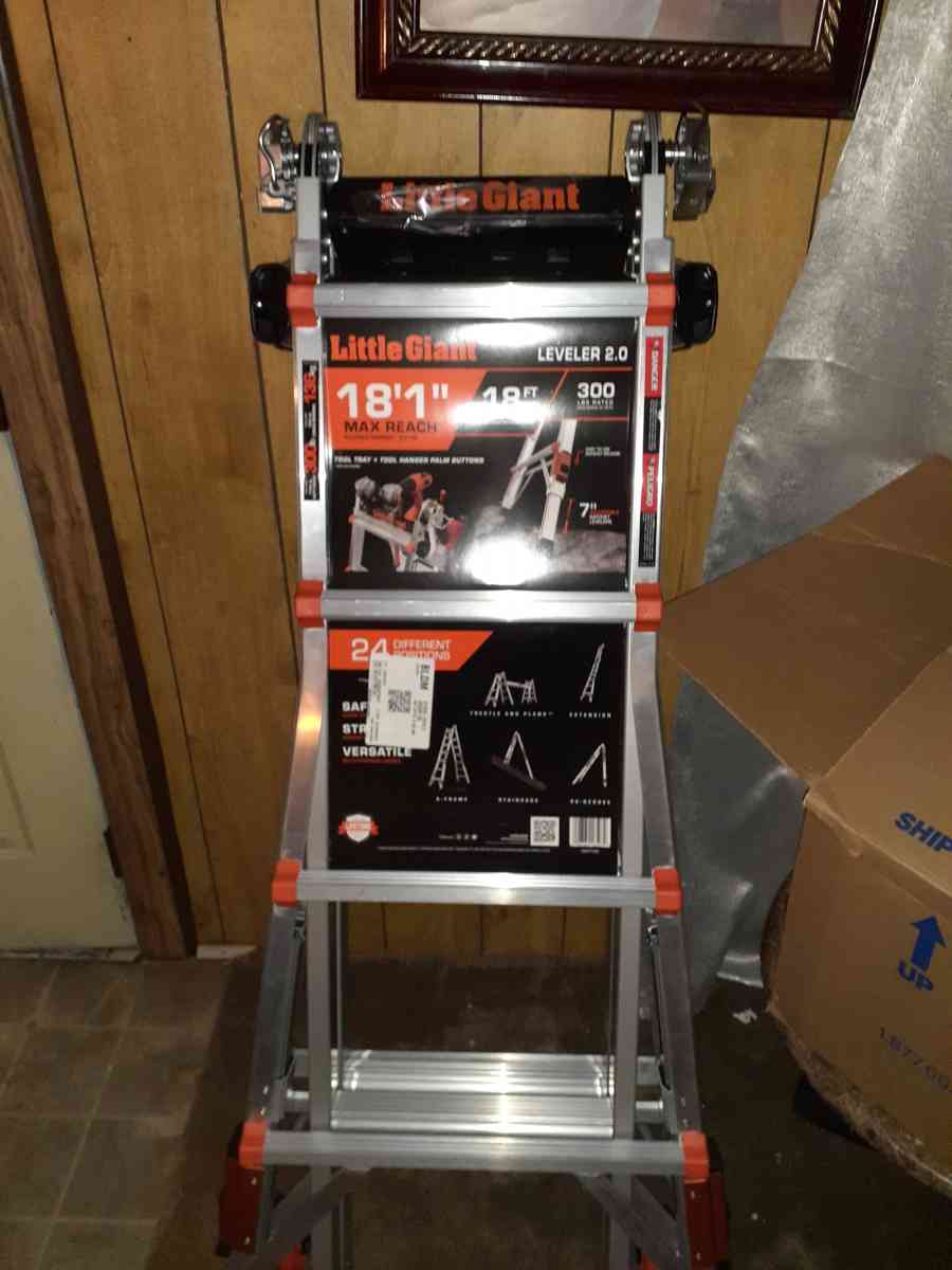 18ft mini giant ladder - Hickory, North Carolina - FleaMarketBay