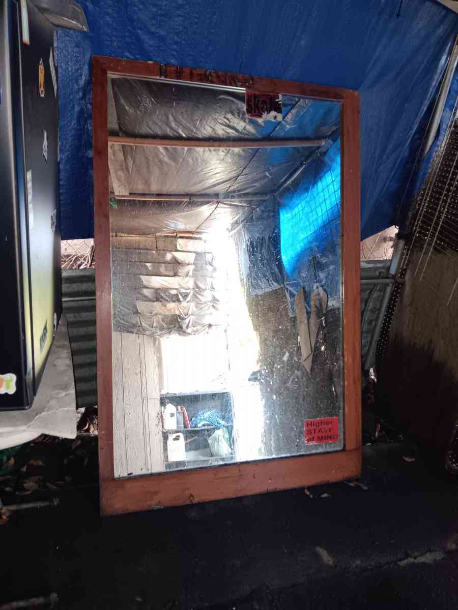 mirror - Los Angeles, California - FleaMarketBay