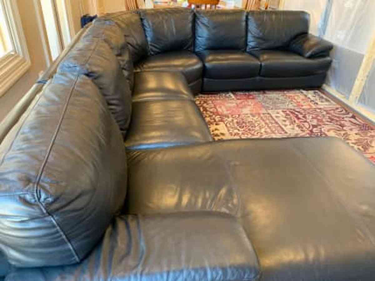 Black leather sofa with chaise - Altadena, California - FleaMarketBay