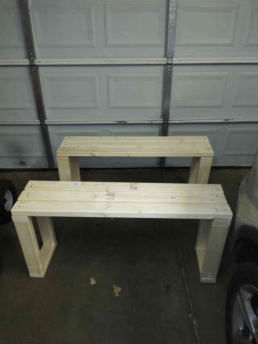 2 Benches - Mauldin, South Carolina - FleaMarketBay