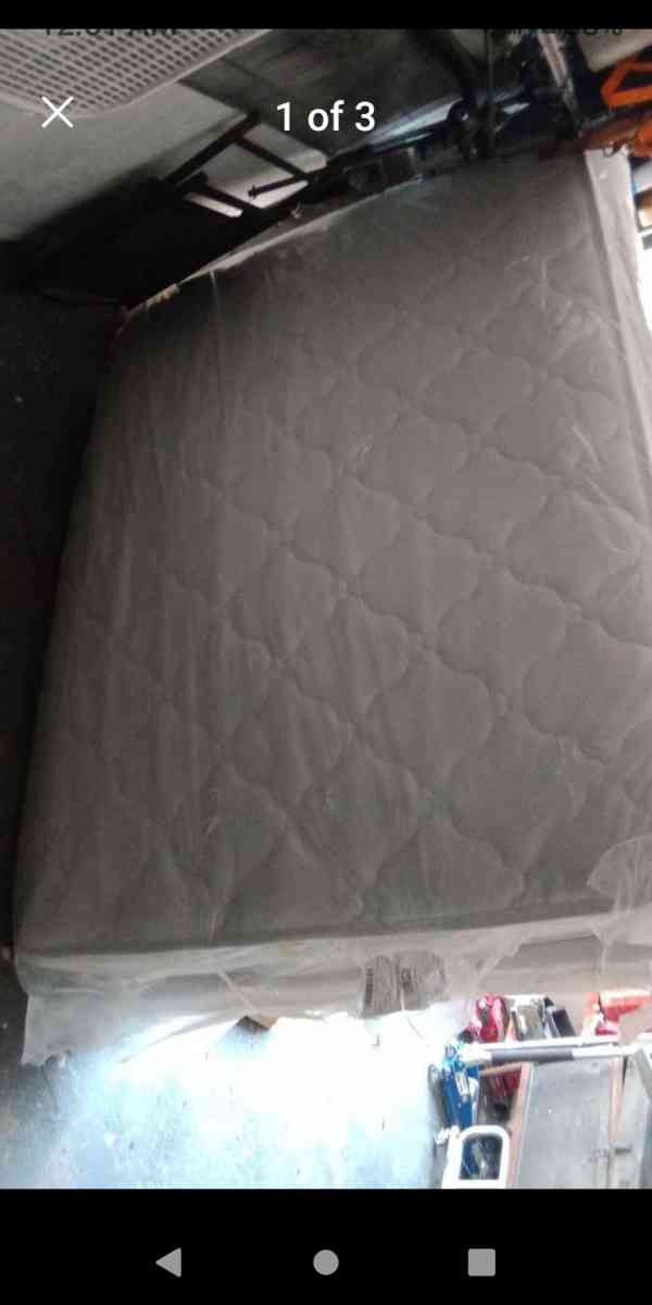 setr tempura pedic queen mattress box spring and frame - Kansas City, Missouri - FleaMarketBay