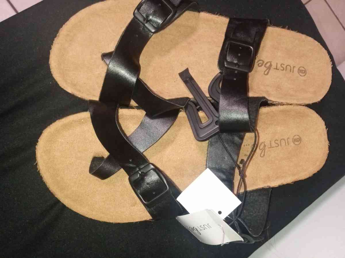 womens shoes size 9 - Chicago, Illinois