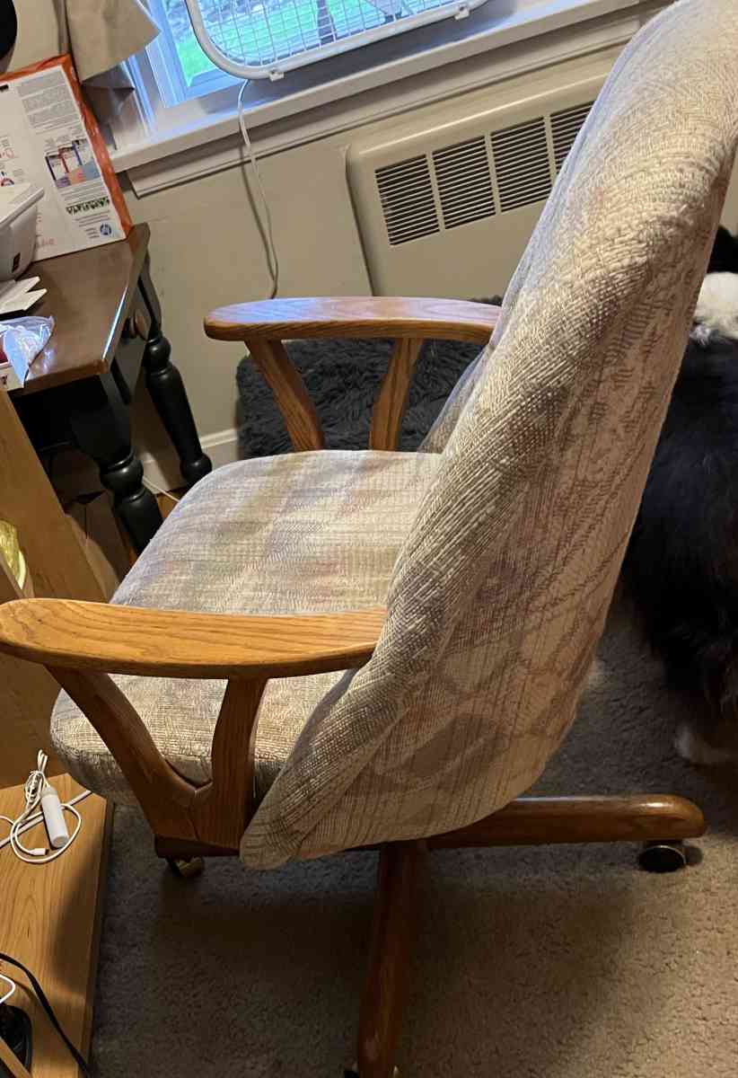 office chair - Attleboro, Massachusetts - FleaMarketBay