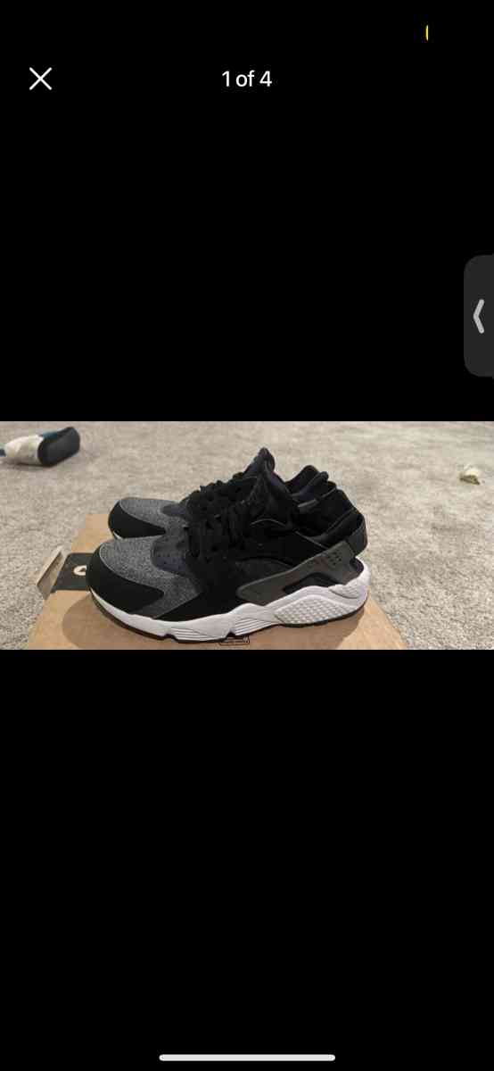 Mens Nike Hurcahes Size 10 - Hurst, Texas - FleaMarketBay