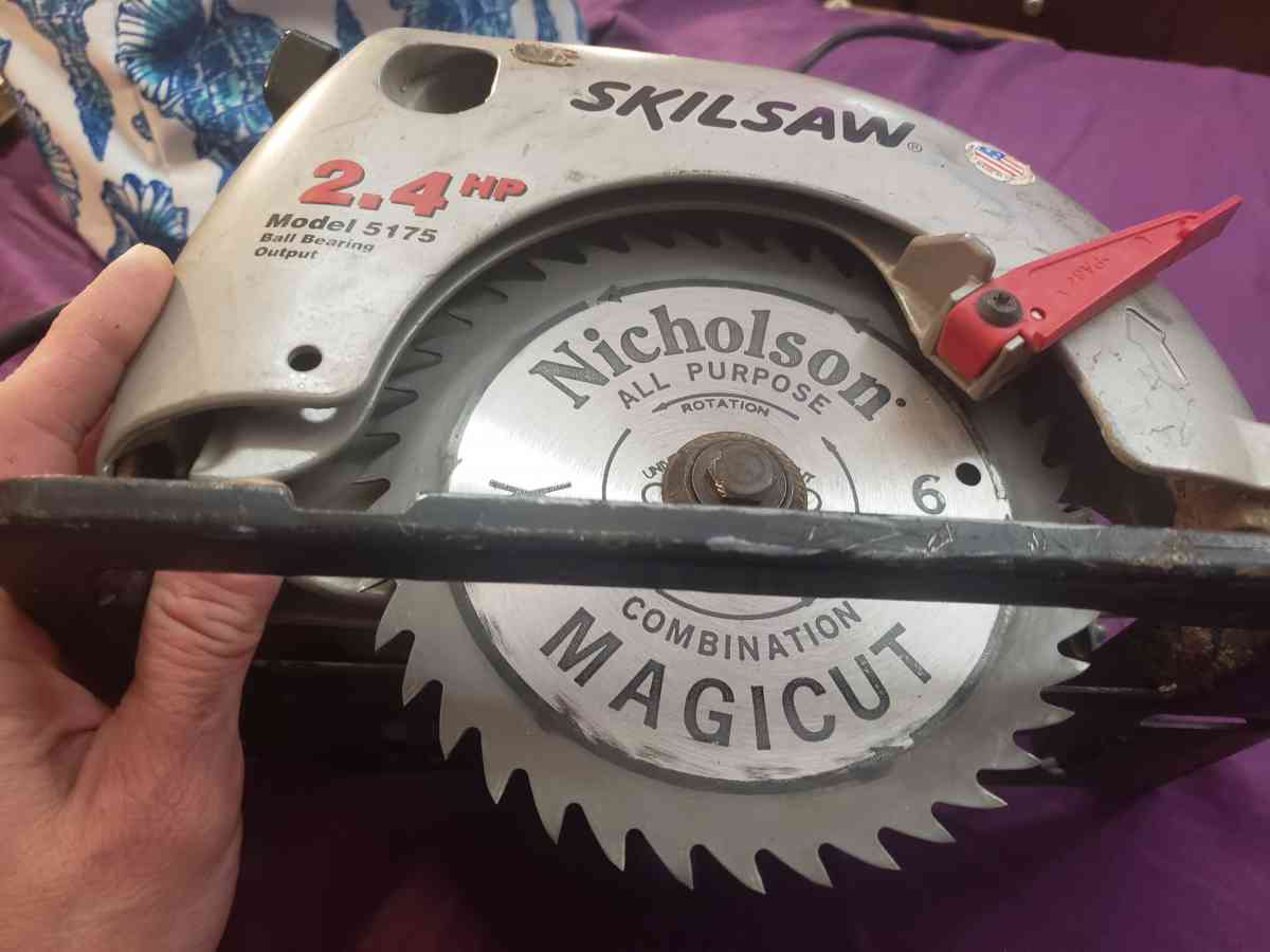 Skilsaw 24HP Circular Saw Model 5175 - Springdale, Arkansas - FleaMarketBay