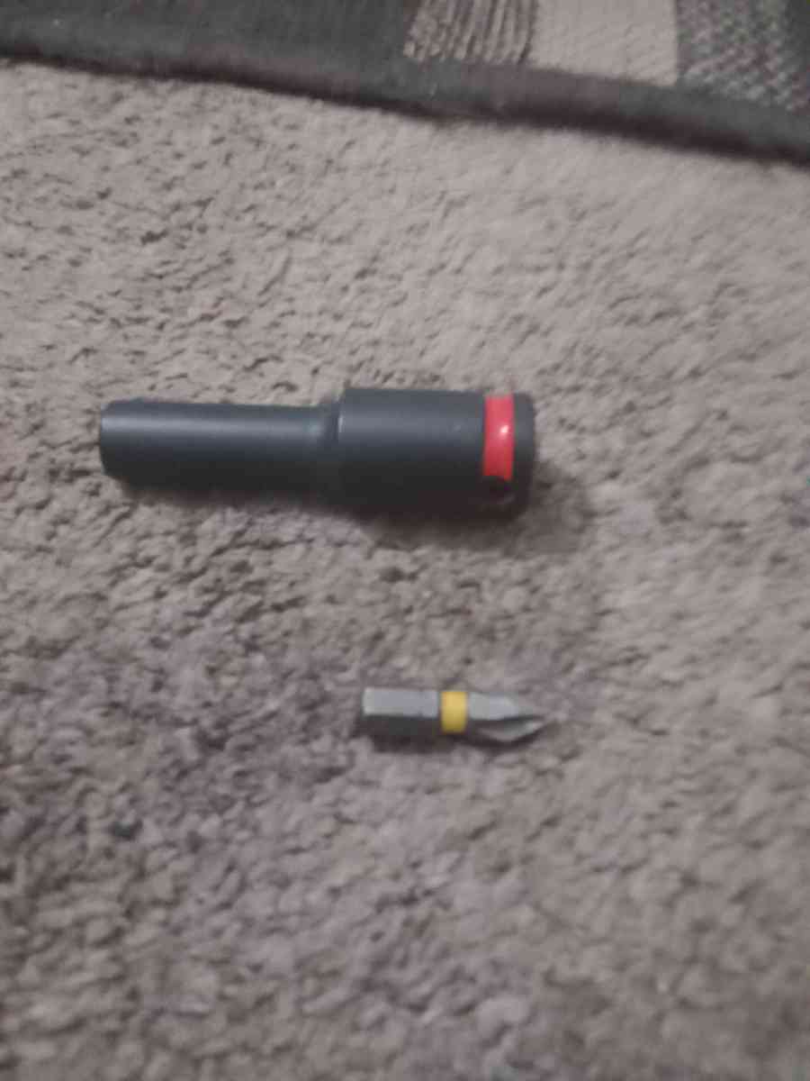 Milwaukee hex hydraulic driver and hex driver - Kansas City, Missouri - FleaMarketBay