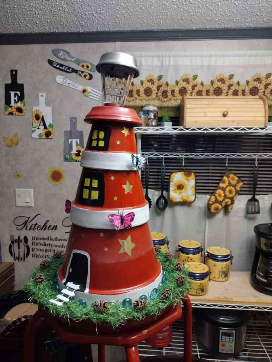 homemade lighthouse - Commerce, Georgia - FleaMarketBay
