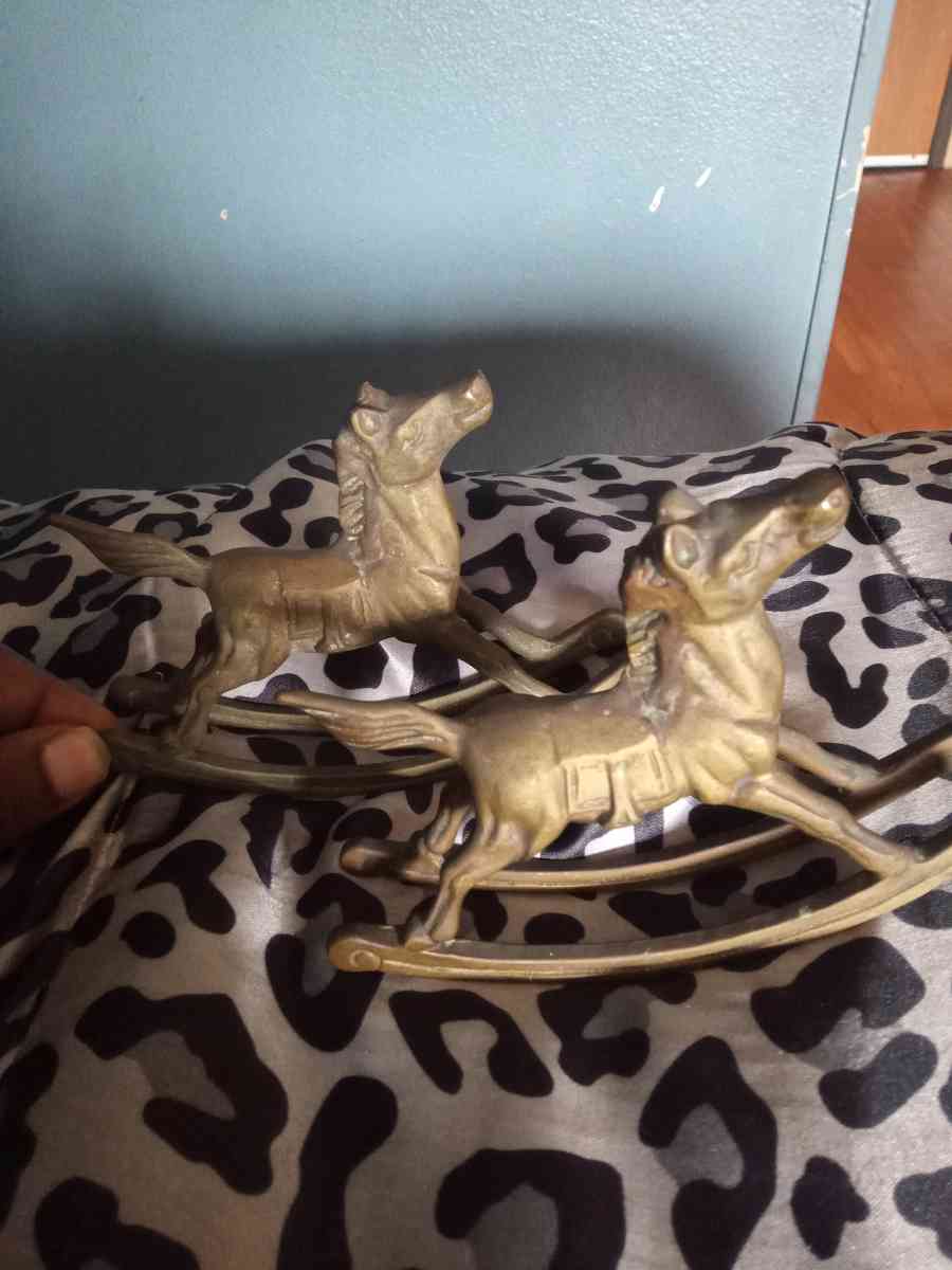 horses and ships - Fayetteville, North Carolina - FleaMarketBay