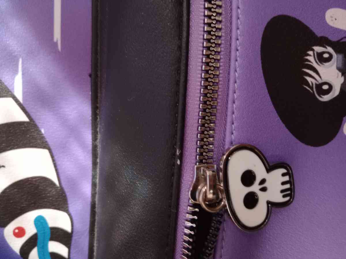 her universe beatlejuice sandworm mini backpack exclusive - Austin, Texas - FleaMarketBay