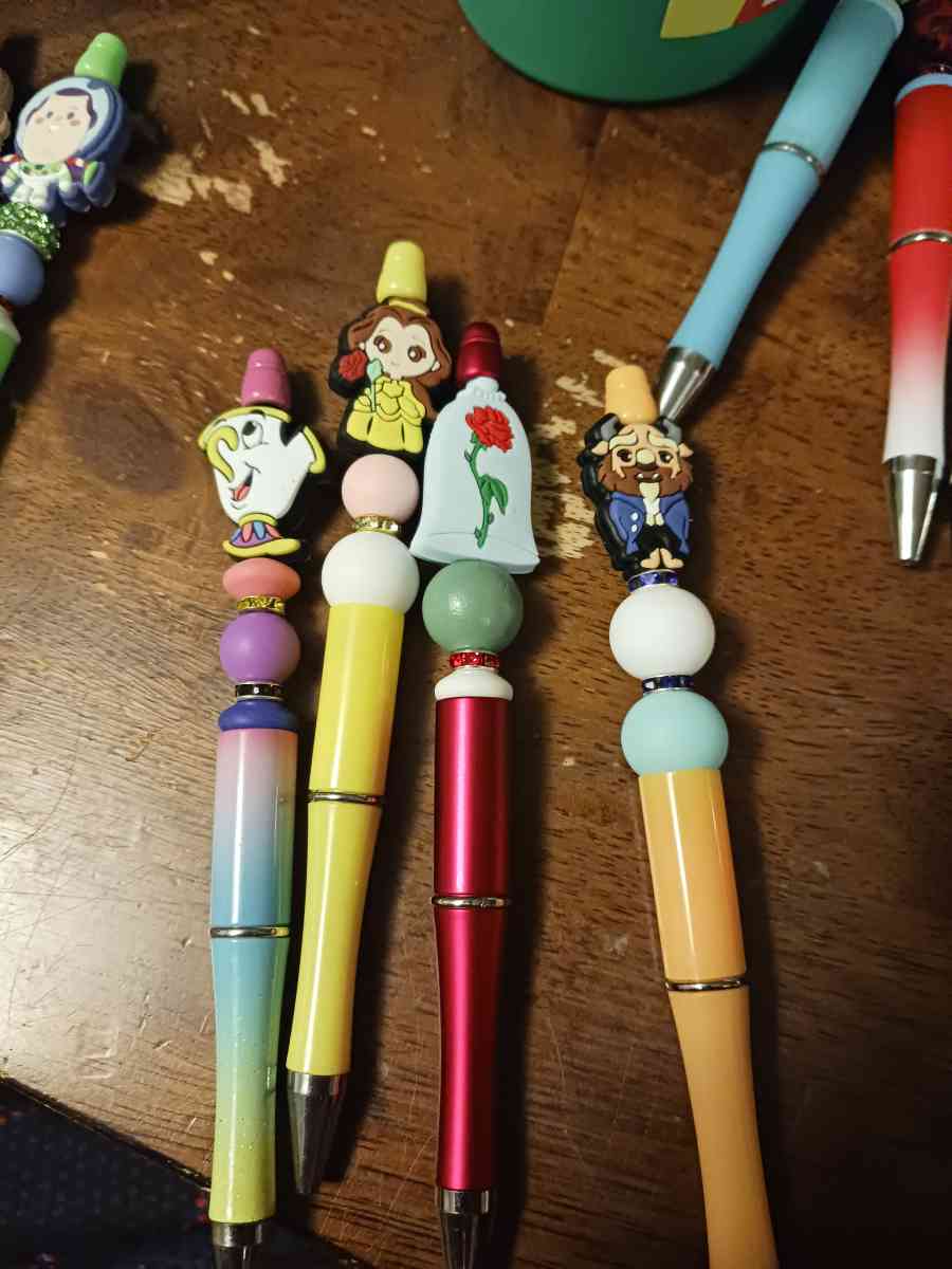 pens and cups and keychains - San Antonio, Texas - FleaMarketBay