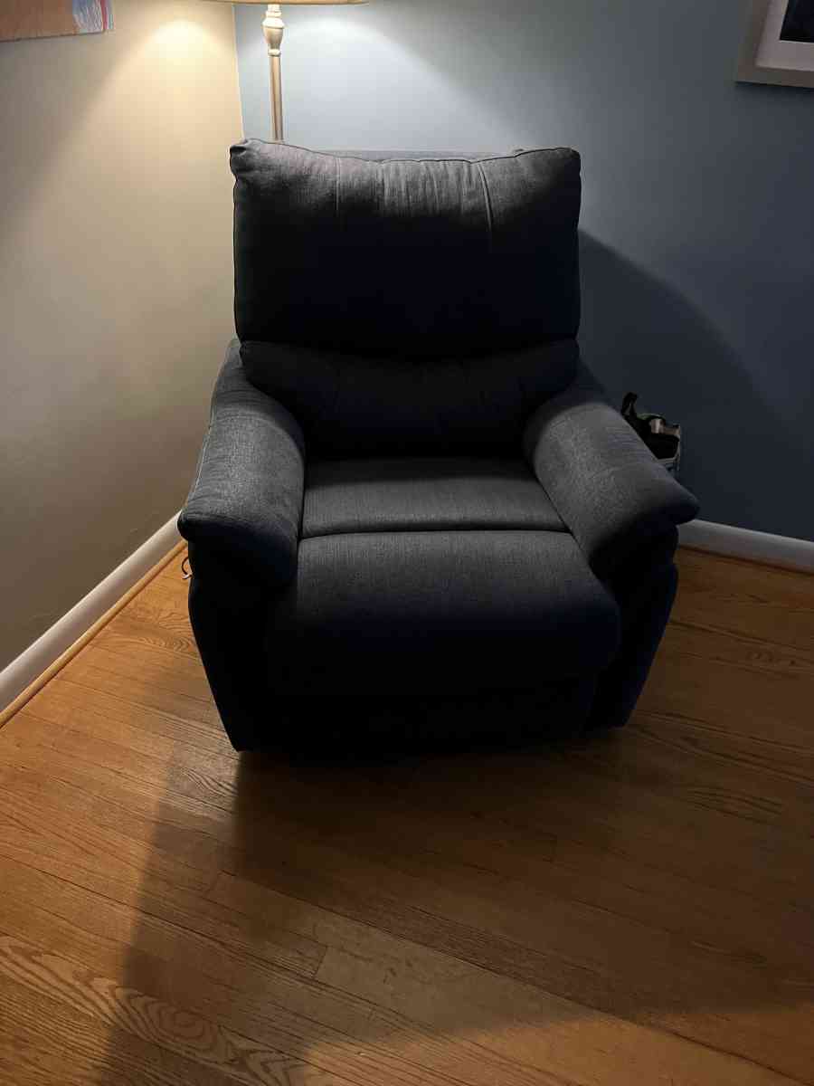 Blue Recliner - Silver Spring, Maryland