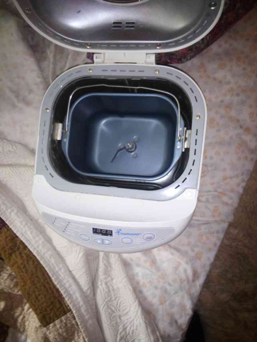bread maker - Bryan, Texas - FleaMarketBay