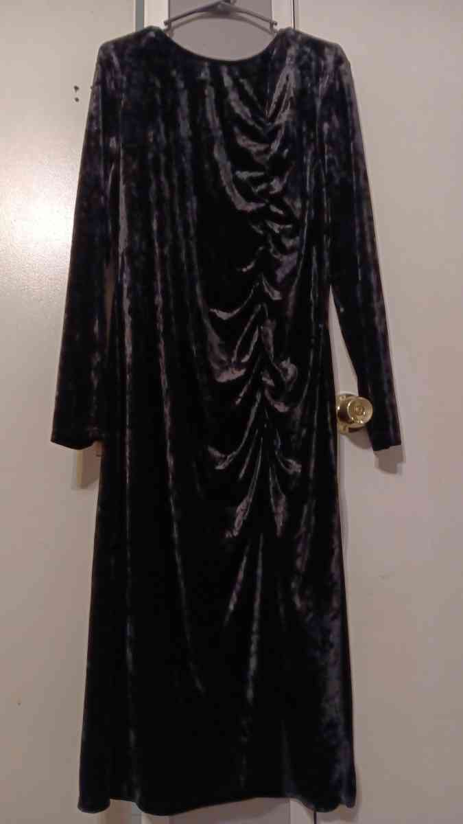 New Black dress - Bakersfield, California - FleaMarketBay