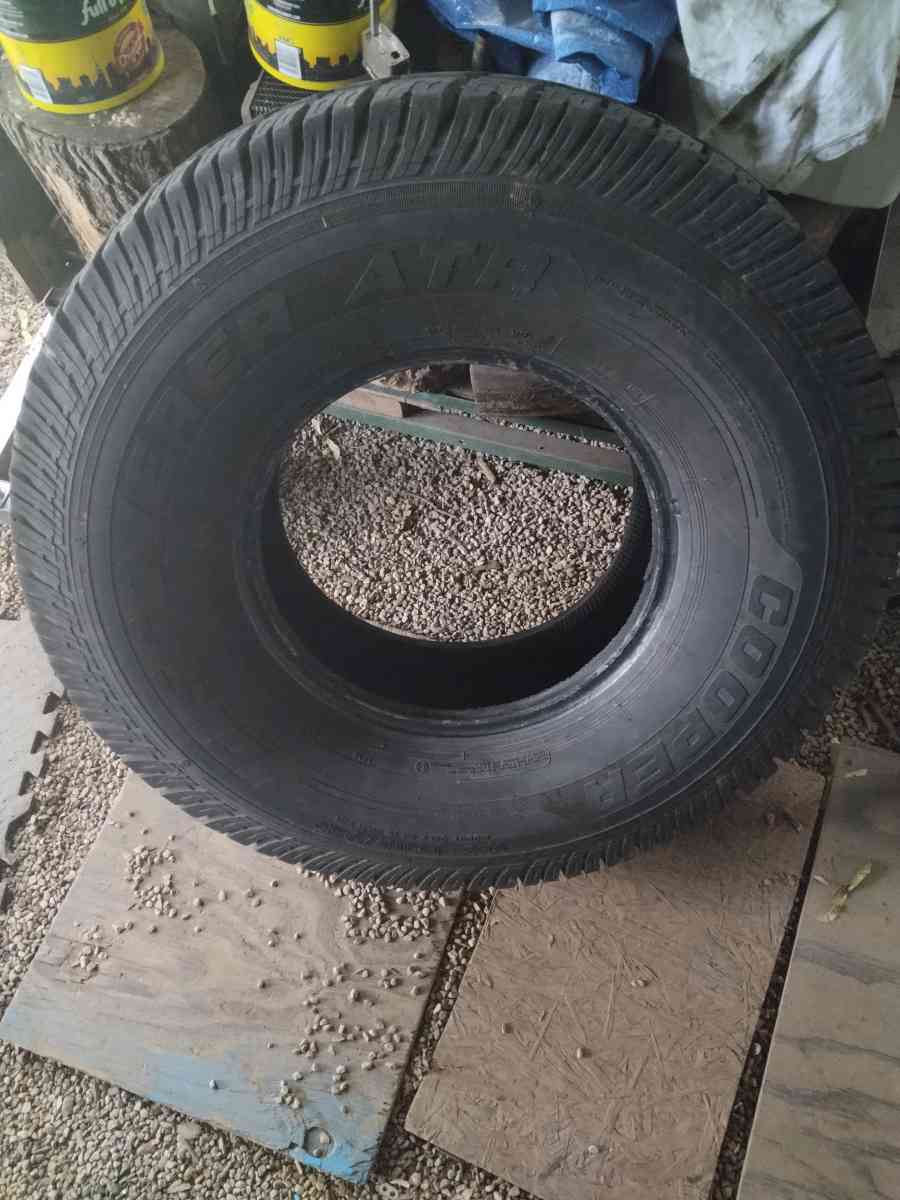 truck tire - Meriden, Connecticut - FleaMarketBay