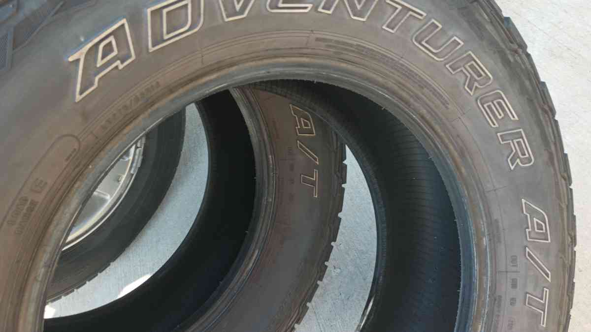 Cooper Advantage allterrain LT275 55 18 - Springtown, Texas - FleaMarketBay