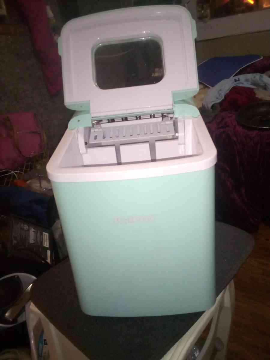 igloo ice maker - Deltona, Florida