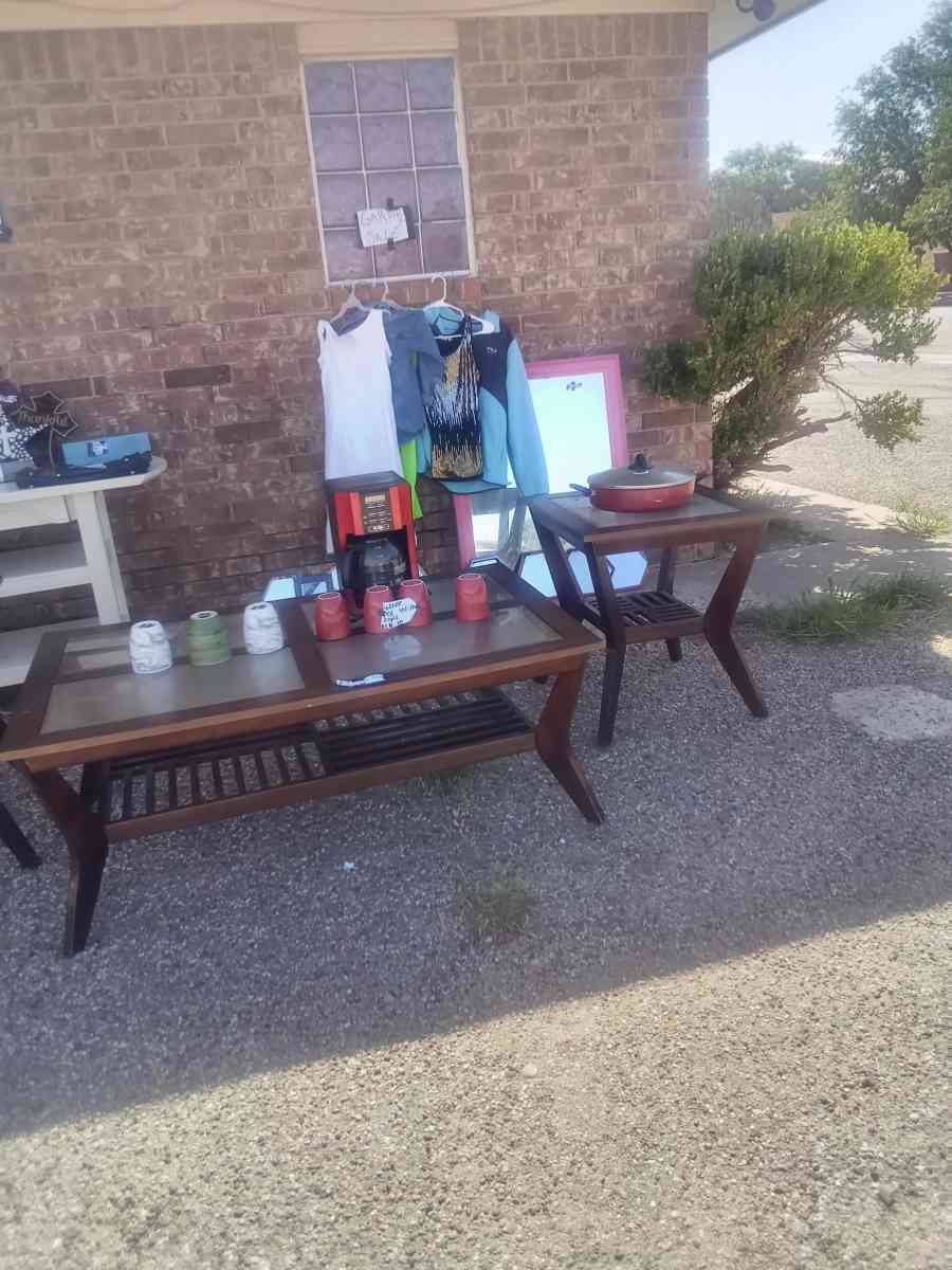 coffee pot and cups electric grill skillet BBQ grill coffee - Lubbock, Texas - FleaMarketBay