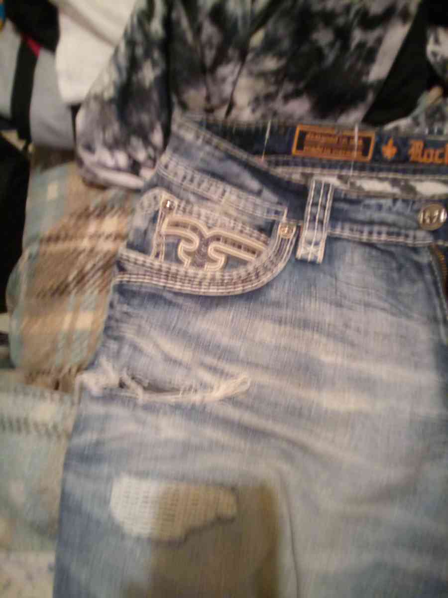jeans - Detroit, Michigan - FleaMarketBay