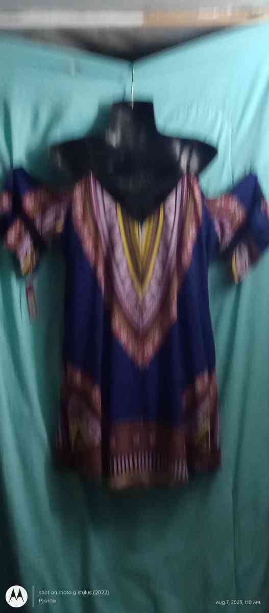 new xl blouse off shoulder - Skiatook, Oklahoma - FleaMarketBay