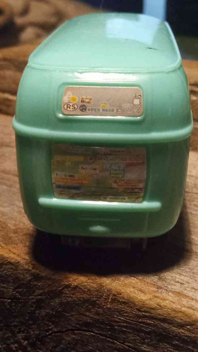 Disney Pixar car Filmore eyes up Bus 2006 - Eastman, Georgia - FleaMarketBay