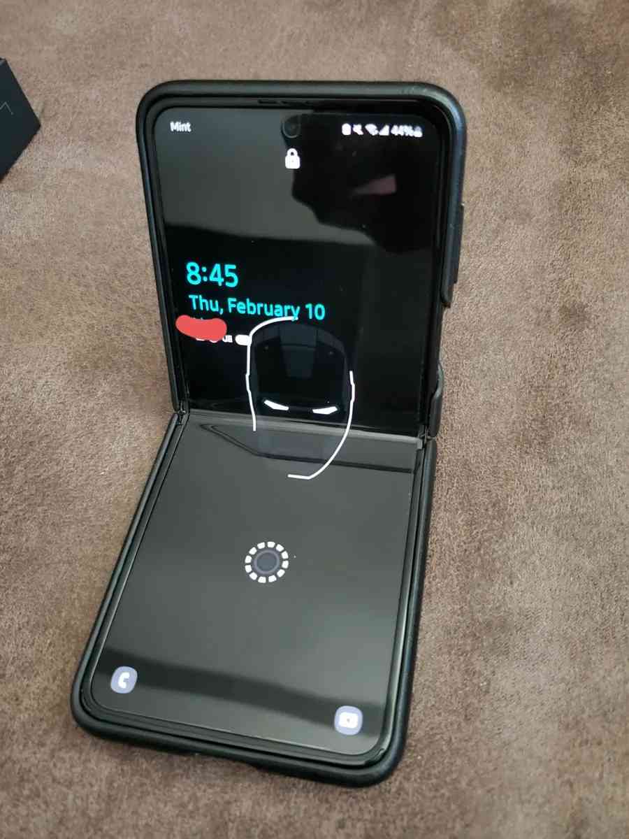 Samsung galaxy z3 flip 5g - Pensacola, Florida