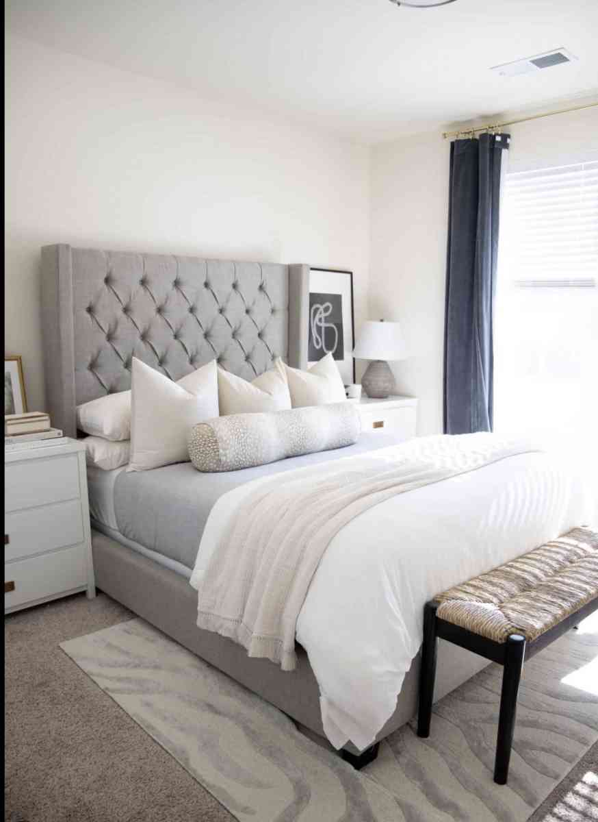 gray bed set including the binch at the end of bed - Chicago, Illinois