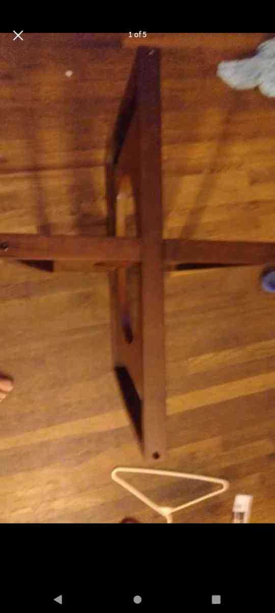 glass table - Roseville, Michigan - FleaMarketBay