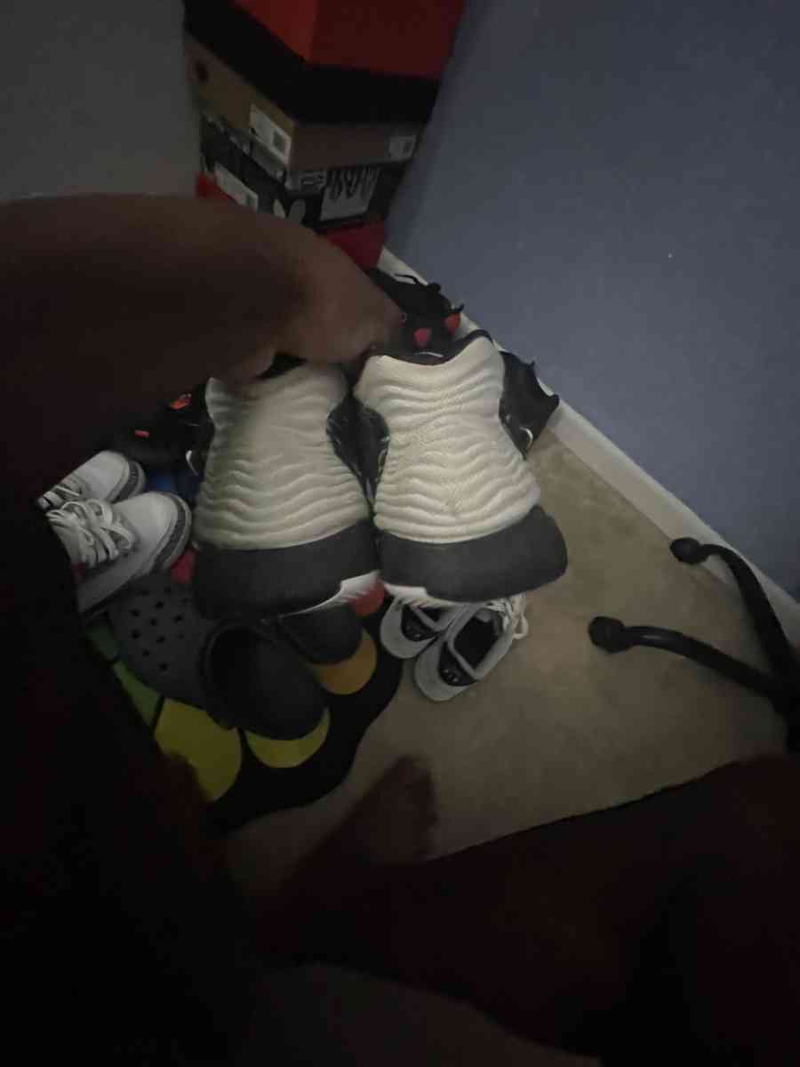 kd 15 size 10 - Statesville, North Carolina - FleaMarketBay