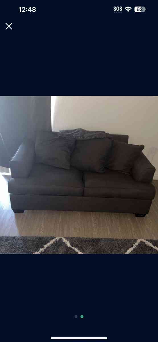couches - North Las Vegas, Nevada - FleaMarketBay