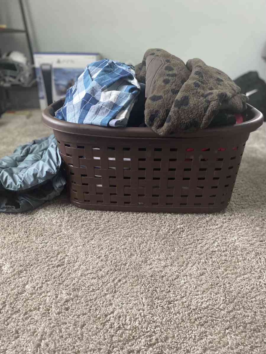 38 teen clothing items - Apex, North Carolina - FleaMarketBay