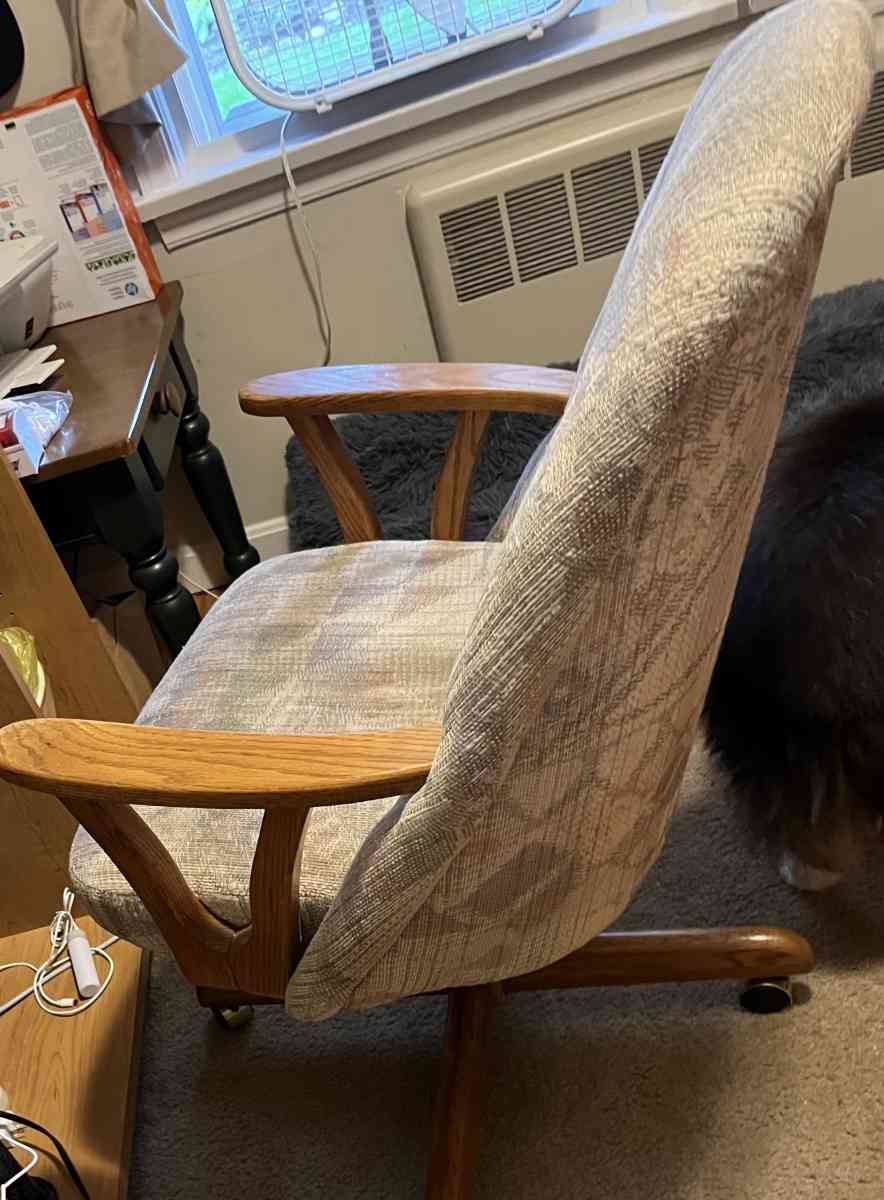 office chair - Attleboro, Massachusetts - FleaMarketBay