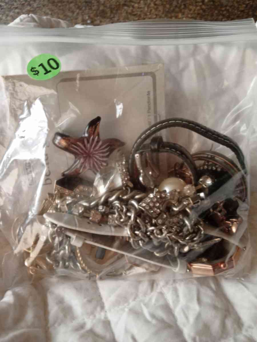 1 pd bulk jewelry - Concord, California