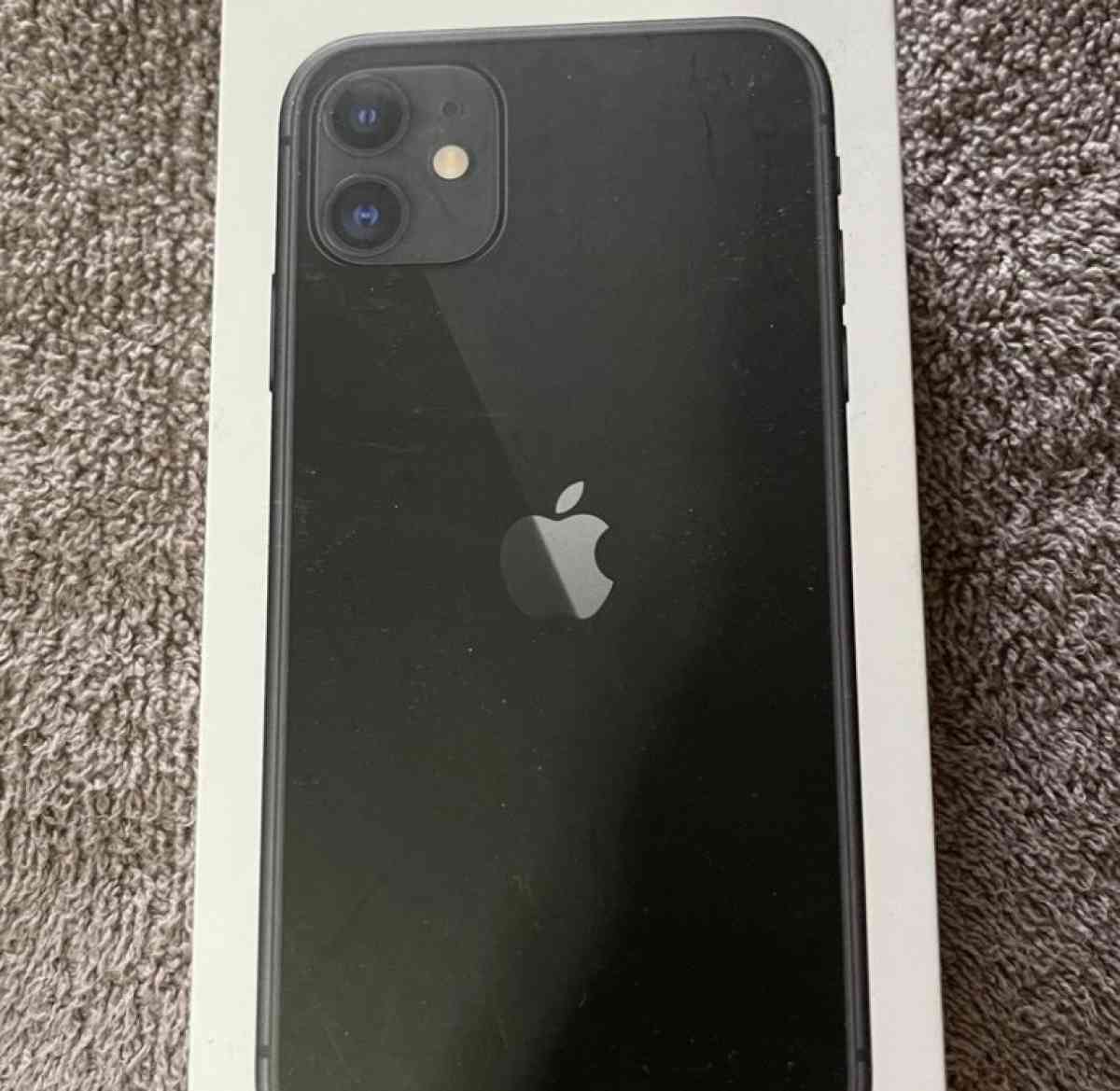 APPLE IPHONE 11 - Burlington, New Jersey - FleaMarketBay