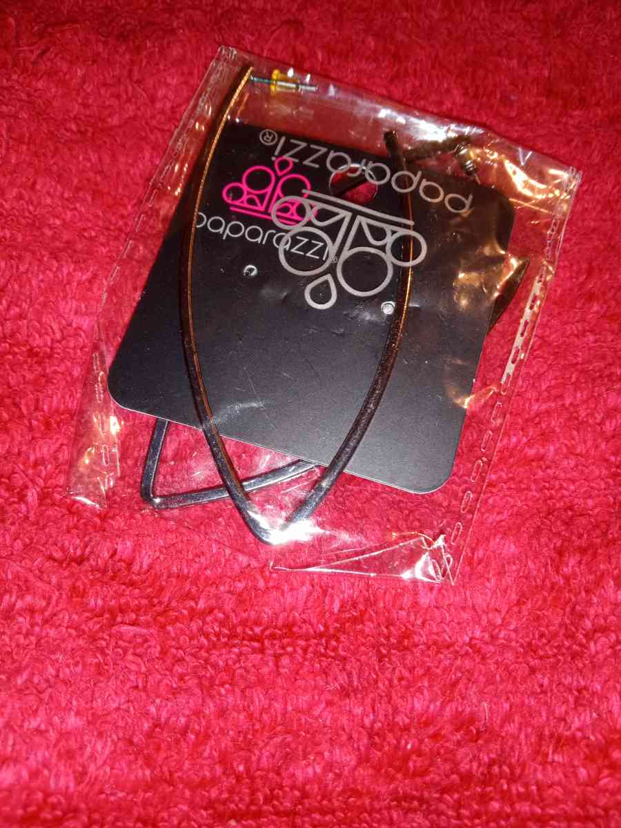 27 Piece Paparazzi Brand NWT Jewelry Bundle - Broseley, Missouri - FleaMarketBay