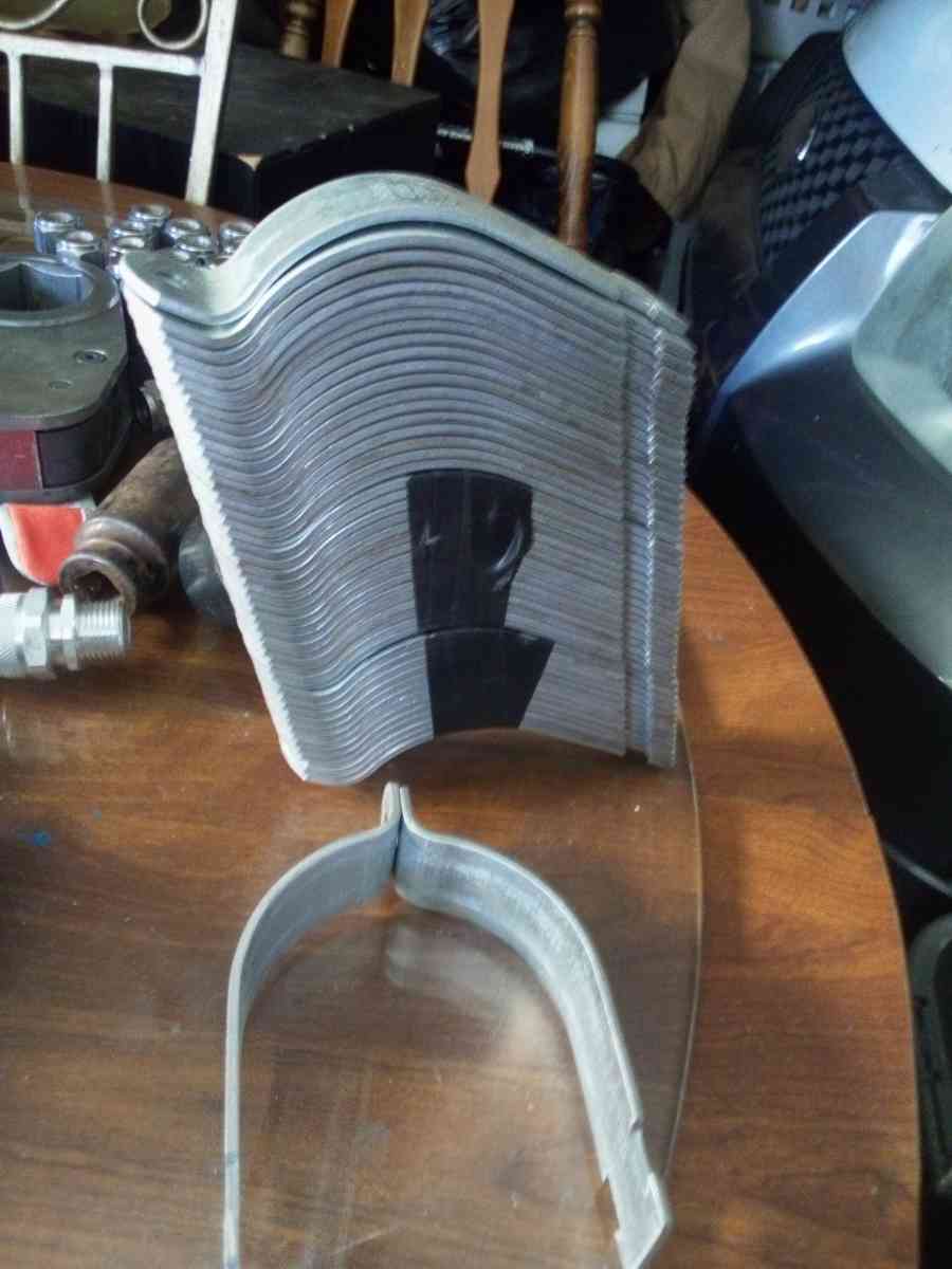 BLine clamps - Shelbyville, Indiana - FleaMarketBay