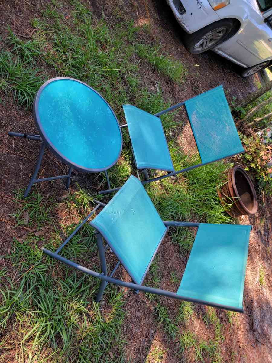 bistro table and chairs set - Jacksonville, Florida - FleaMarketBay