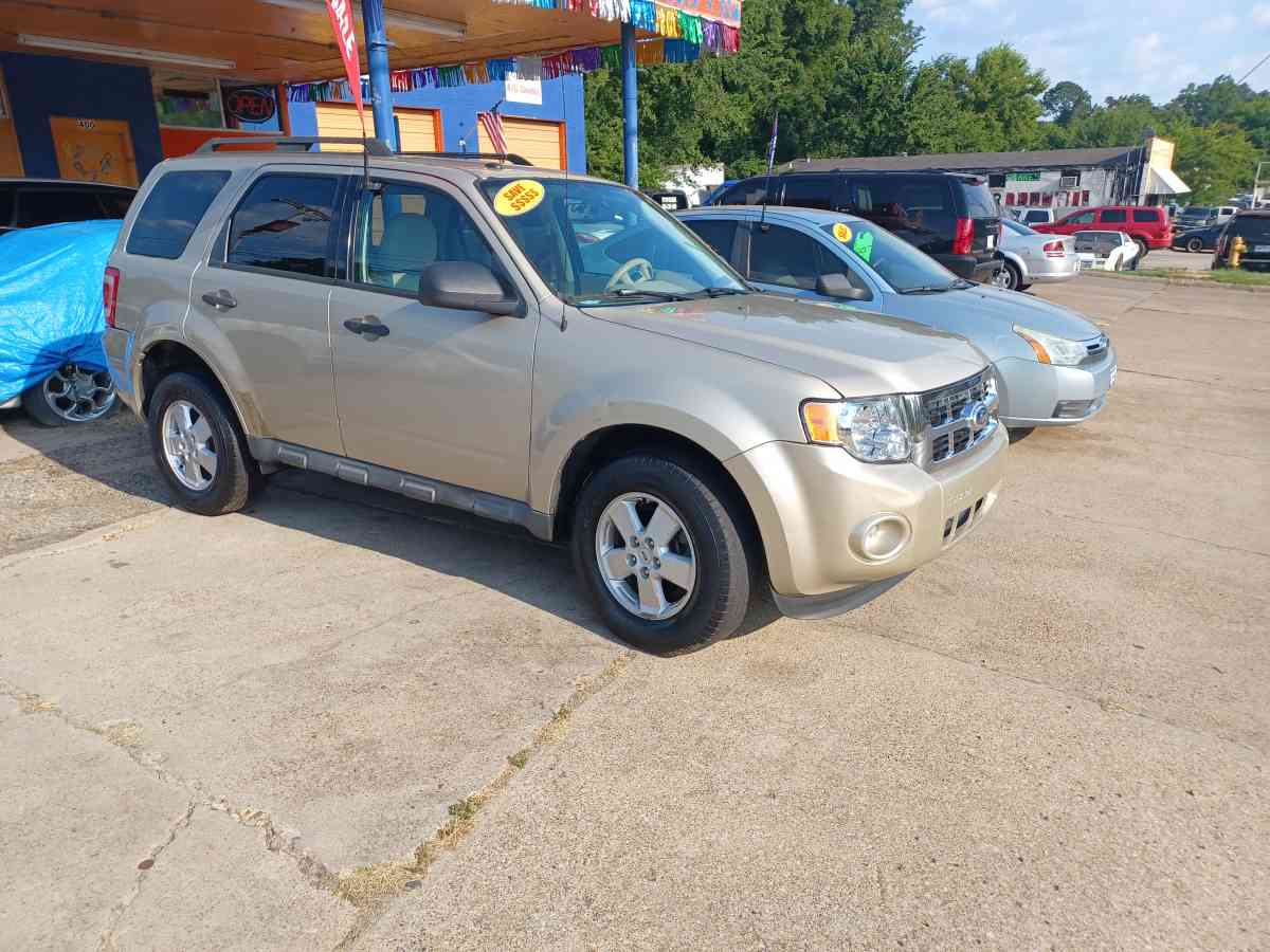 2010 Ford Escape XLT - Longview, Texas - FleaMarketBay