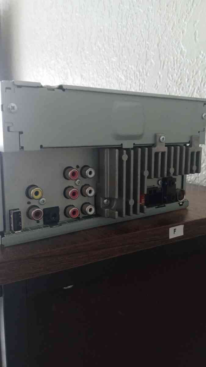 pioneer touch screen car stereo - Lakewood, California - FleaMarketBay