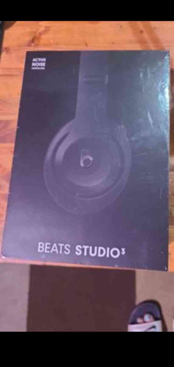 beats by dre 3 headphones - Minot, North Dakota - FleaMarketBay