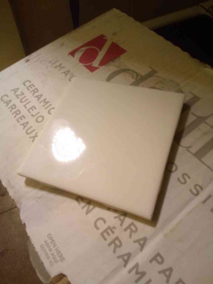 Ceramic Wall Tile - Las Vegas, Nevada - FleaMarketBay