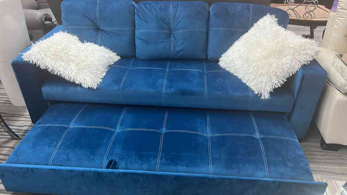Sofa Bed - Hialeah, Florida - FleaMarketBay