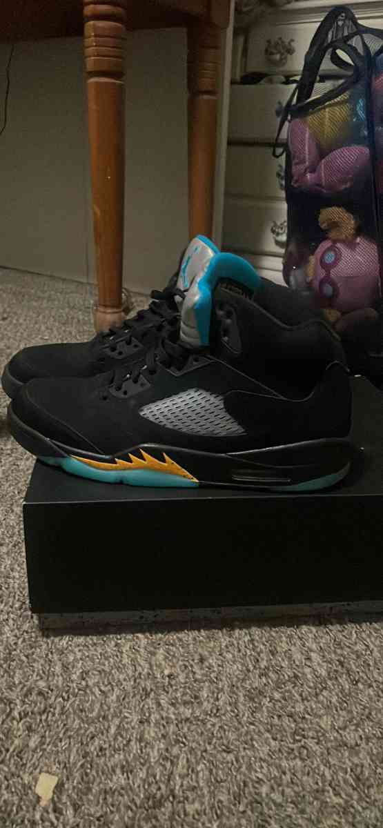 air Jordan retro 5 aqua size 11 - Claremore, Oklahoma - FleaMarketBay