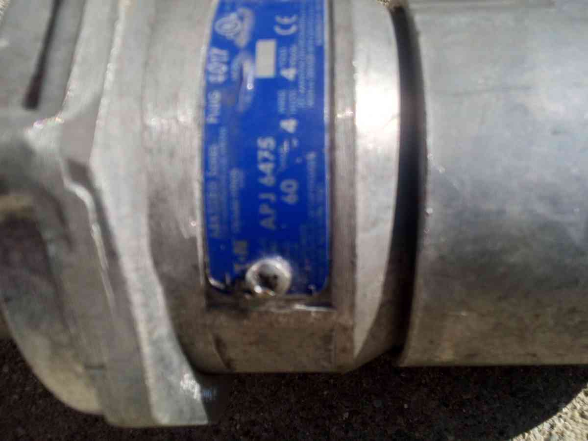 600 volt plug - Shelbyville, Indiana - FleaMarketBay