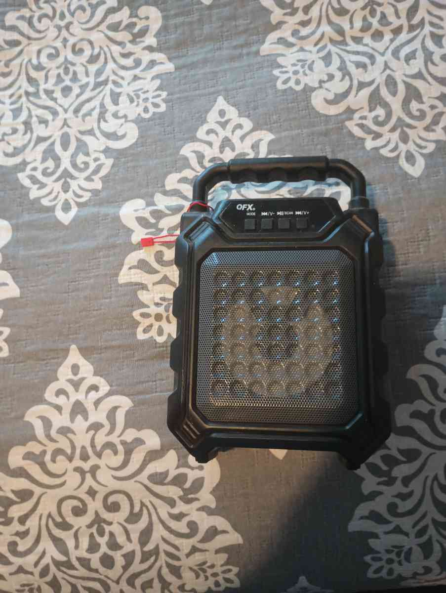 speaker - Madera, California - FleaMarketBay