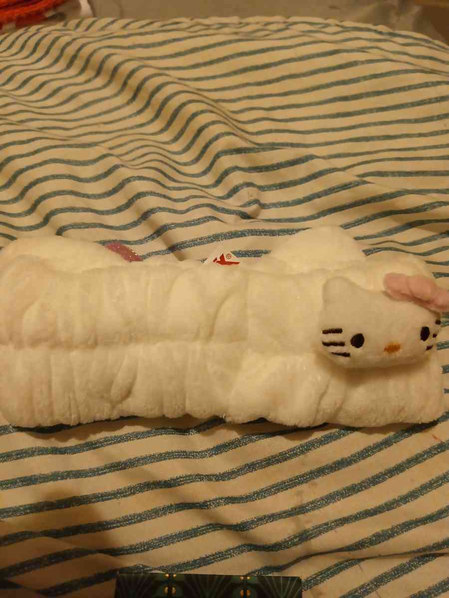 makeup headband hello Kitty - Pocatello, Idaho - FleaMarketBay