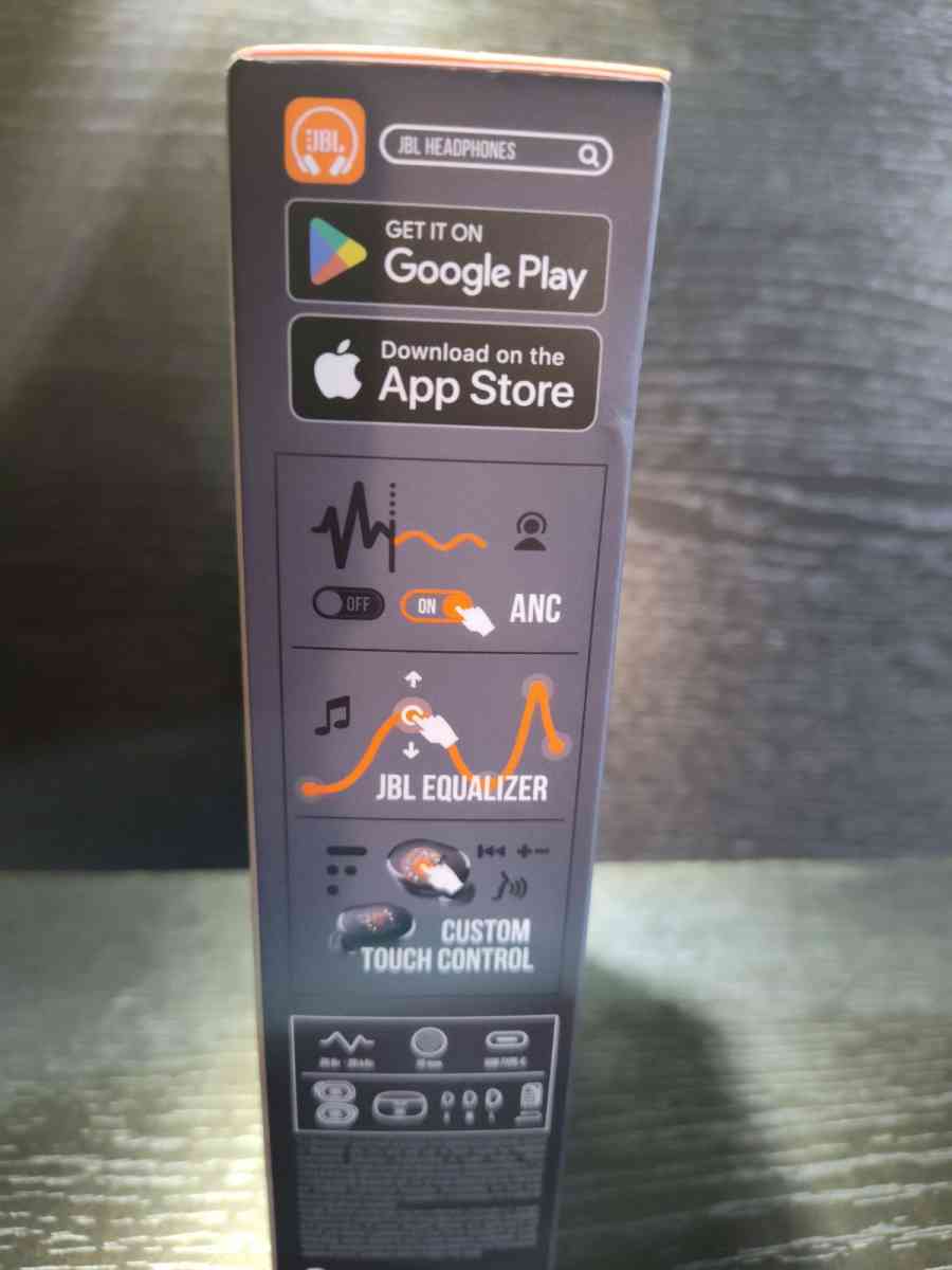 JBL Bluetooth headphones - Villa Rica, Georgia - FleaMarketBay