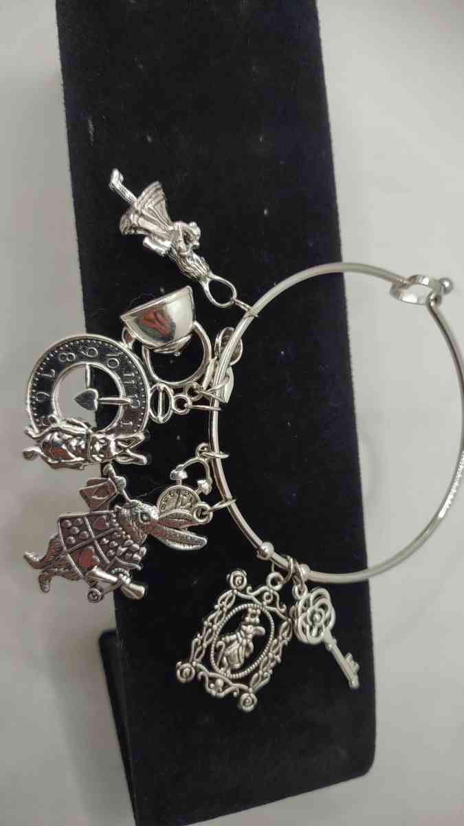 fairy tale silver charm bracelet - Montclair, California - FleaMarketBay